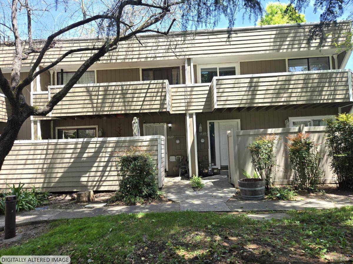 MLS #326040228 image #0