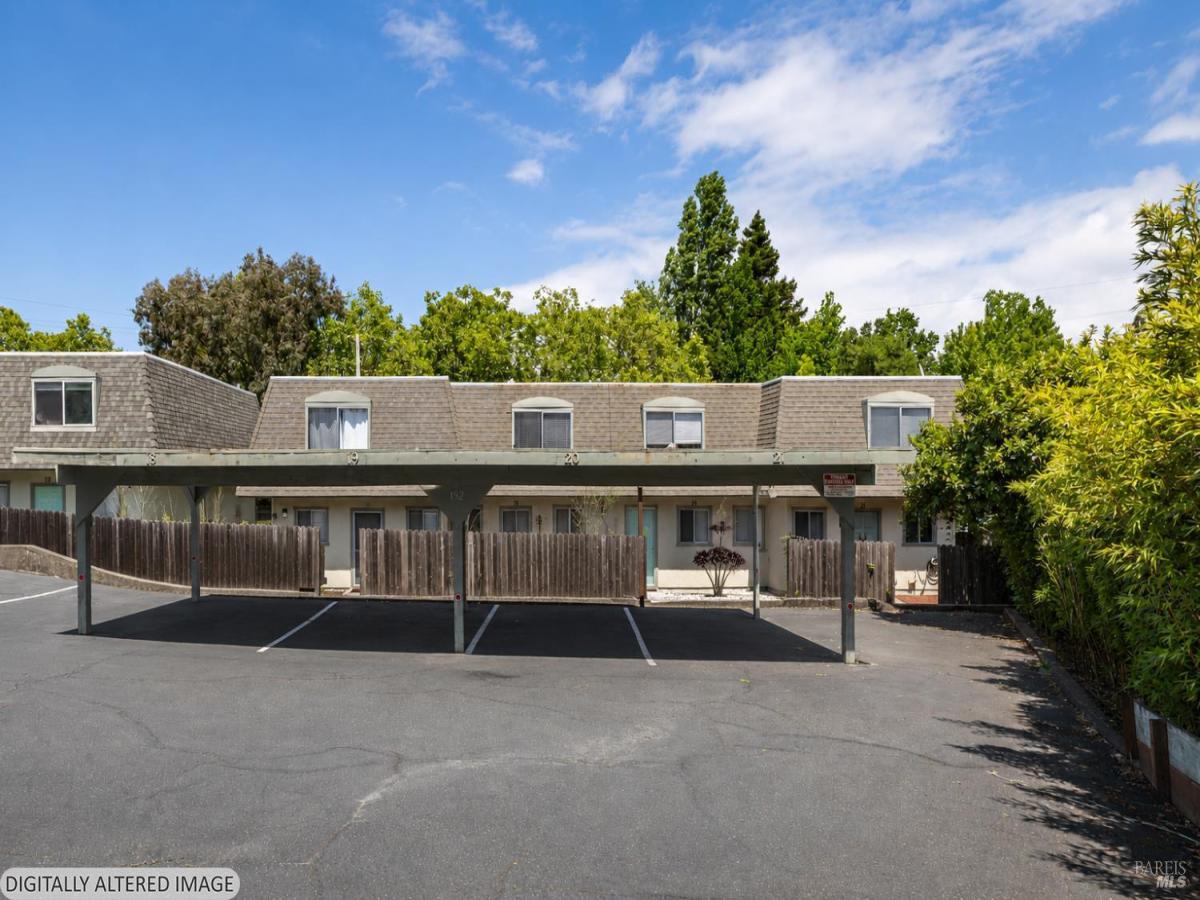 MLS #326040533 image #0