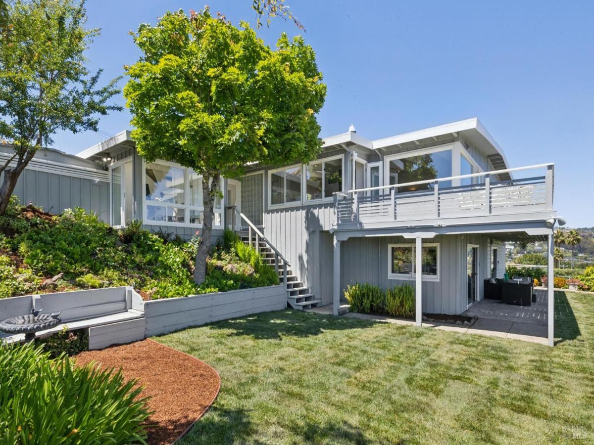 MLS #326040835 image #0