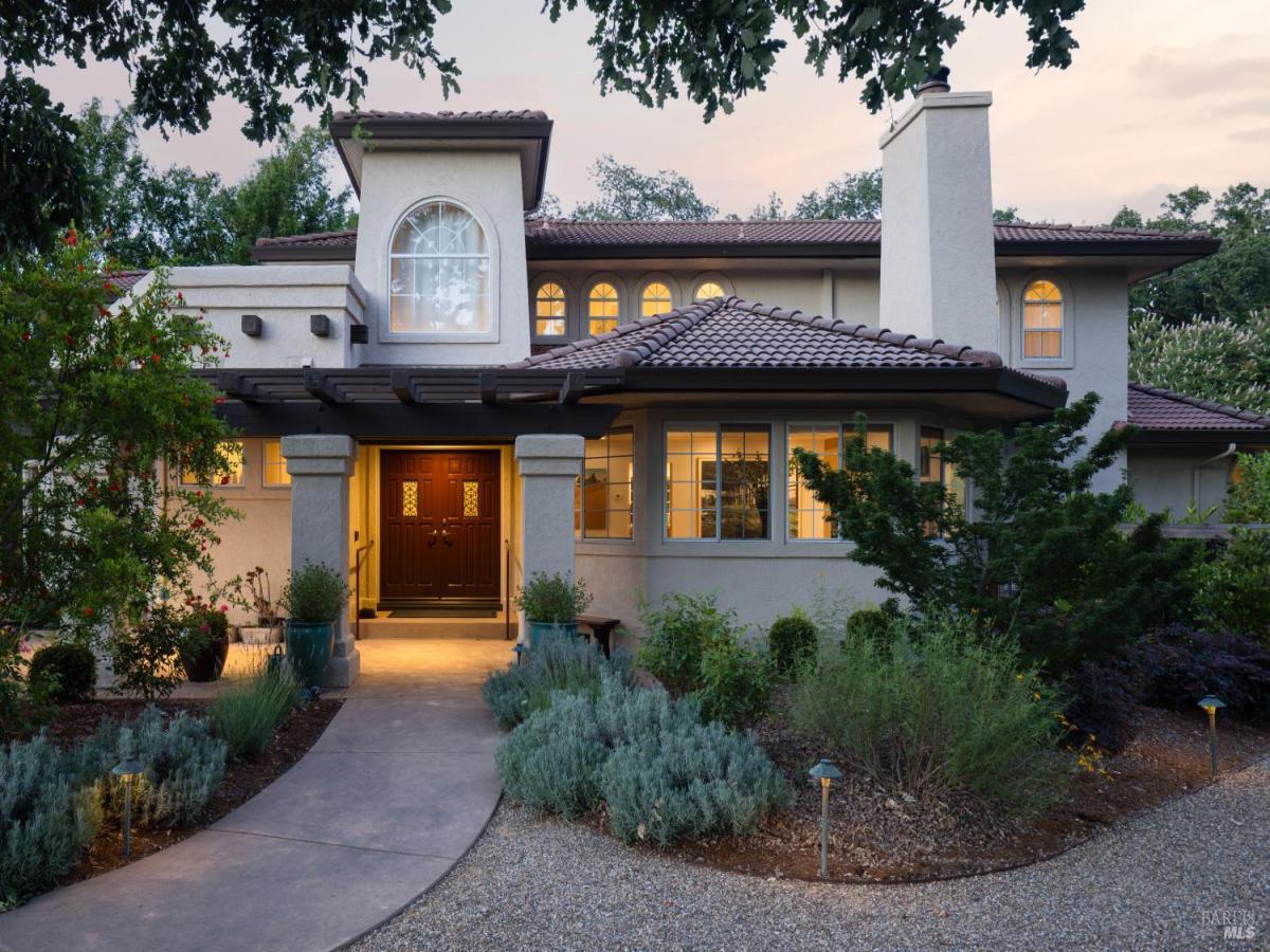 MLS #326042196 image #0