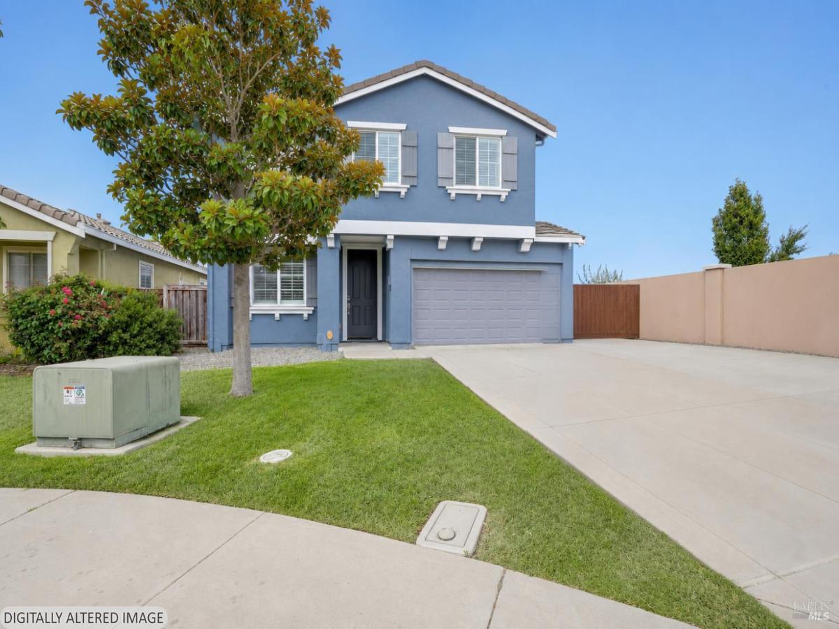 MLS #326042840 image #0