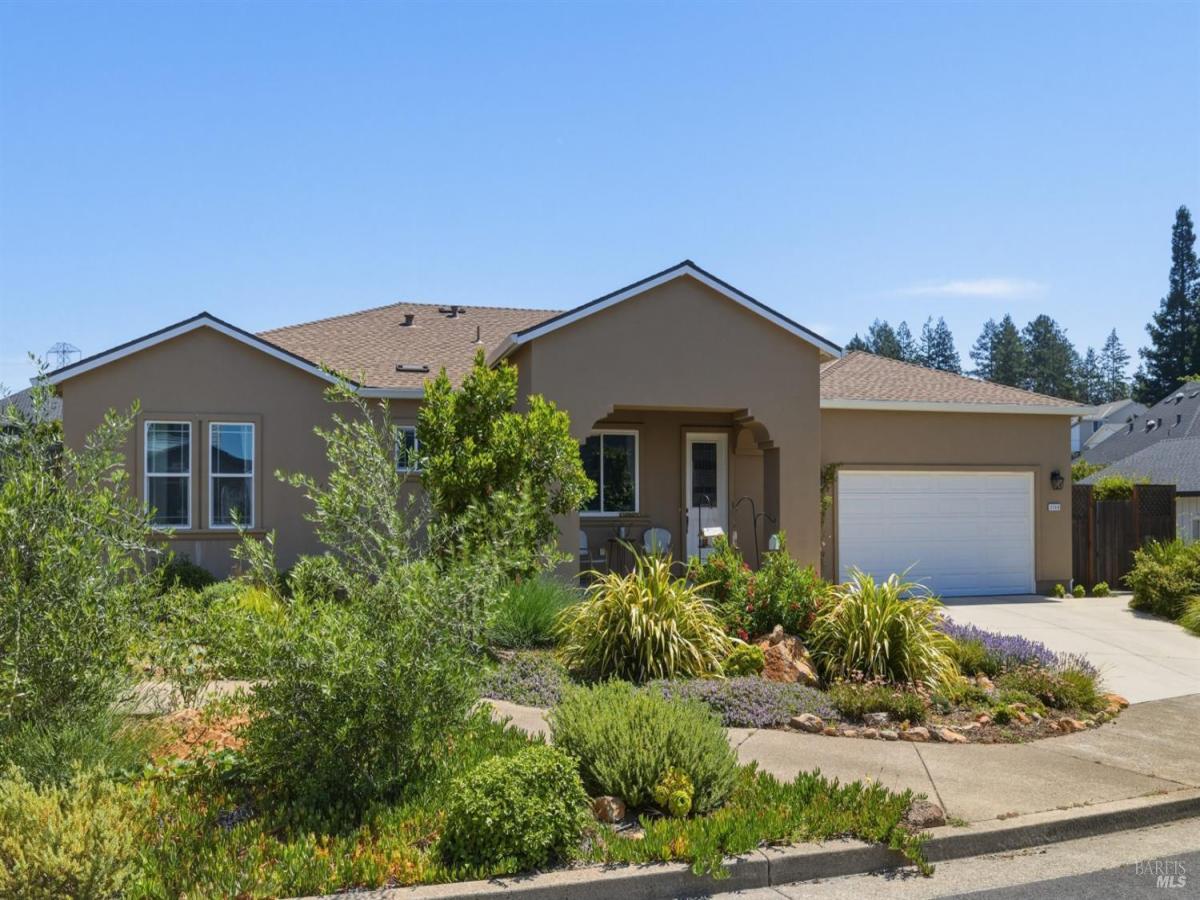 MLS #326044478 image #0