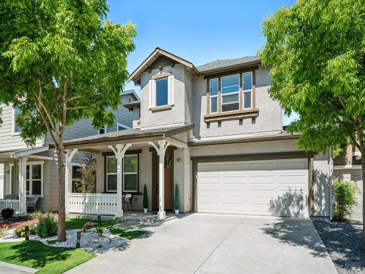 MLS #326044806 image #0
