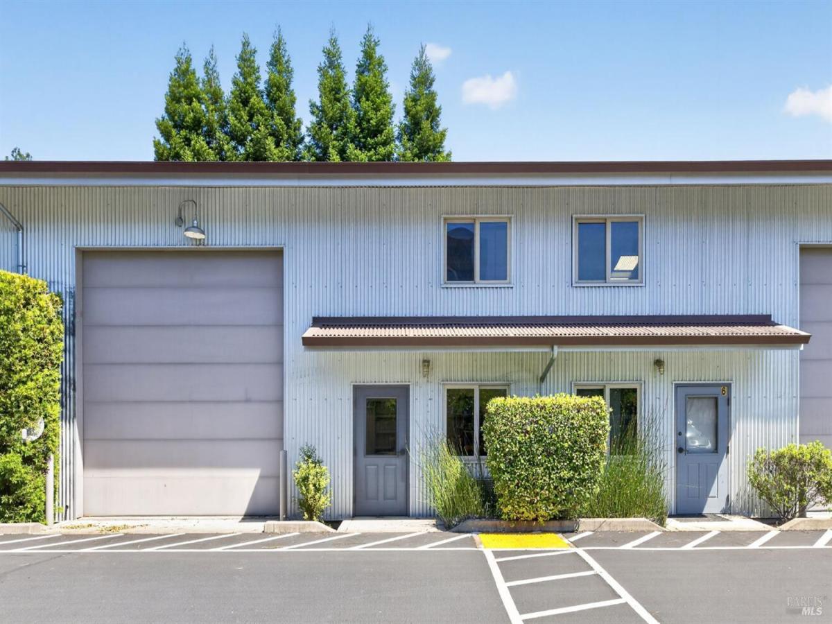 MLS #326046072 image #0