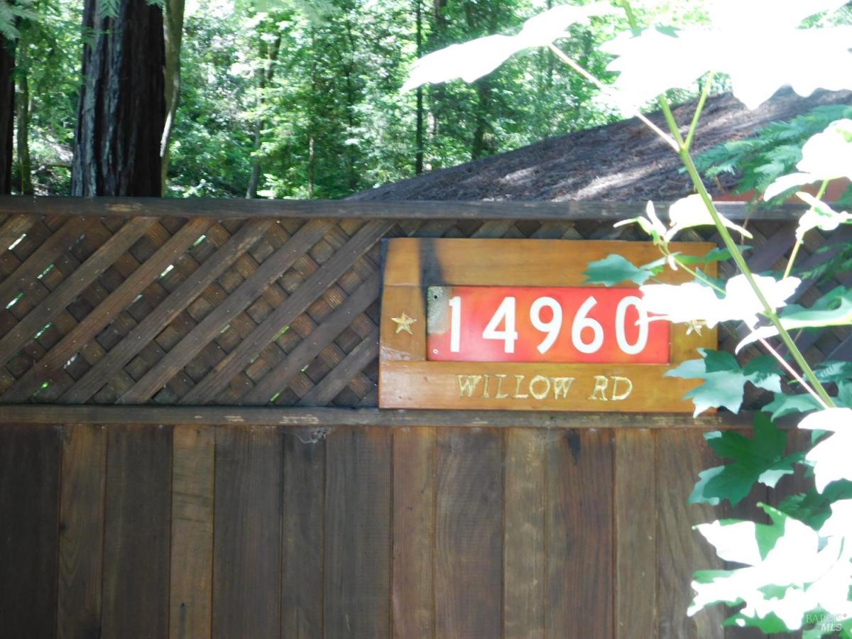 MLS #326047408 image #0