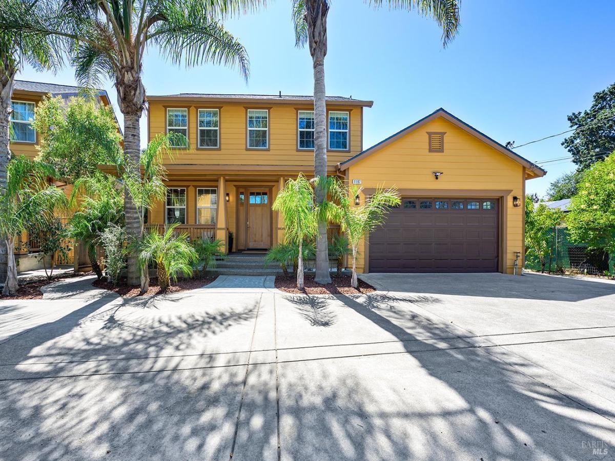 MLS #326047943 image #0