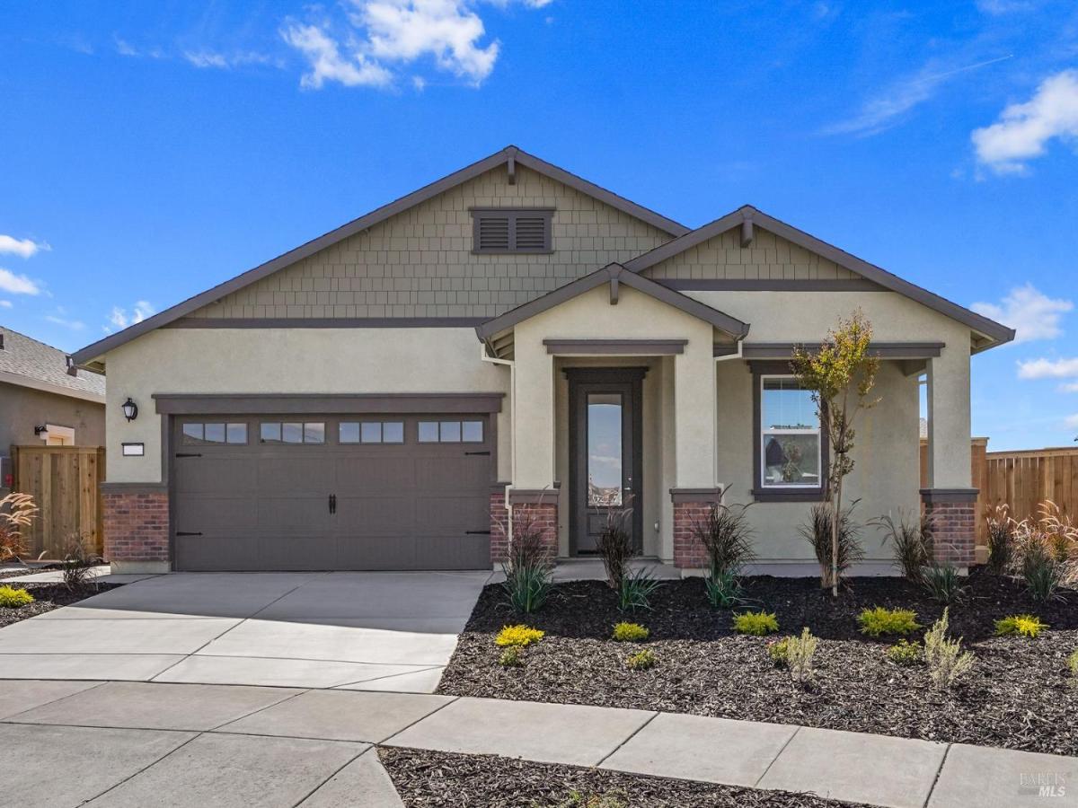 MLS #326048983 image #0