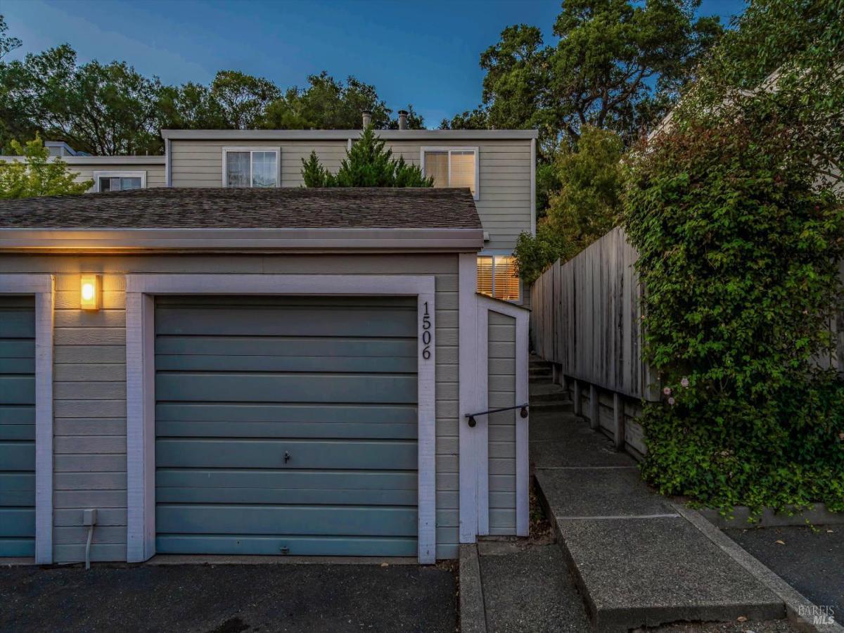 MLS #326049485 image #0