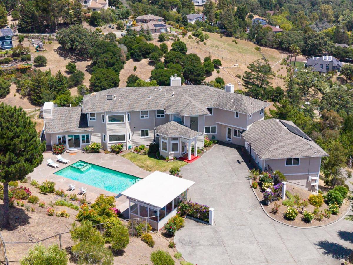 MLS #326050830 image #0