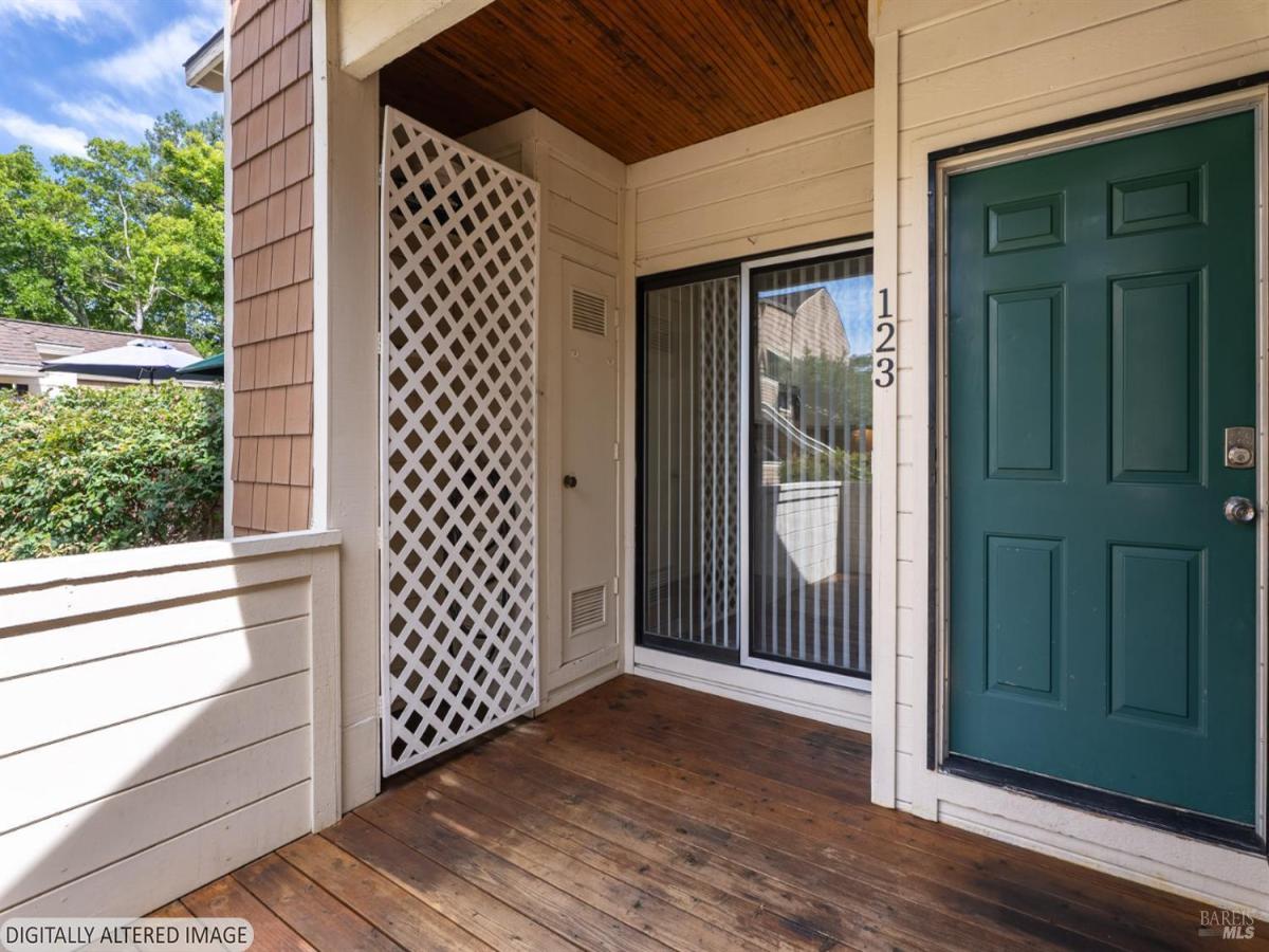 MLS #326050921 image #0