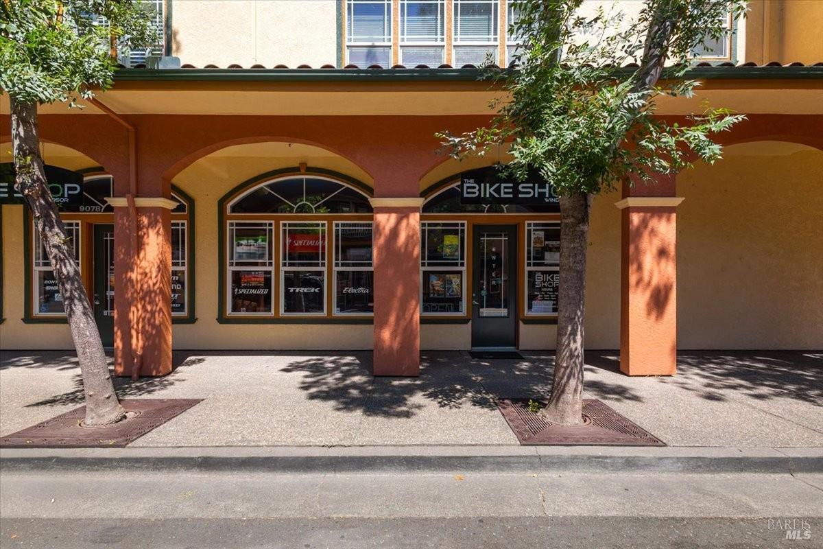 MLS #326051040 image #0