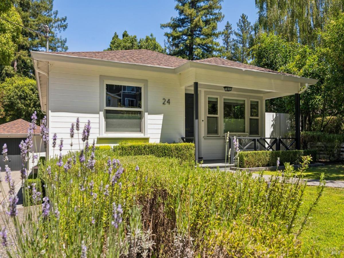 MLS #326052059 image #0