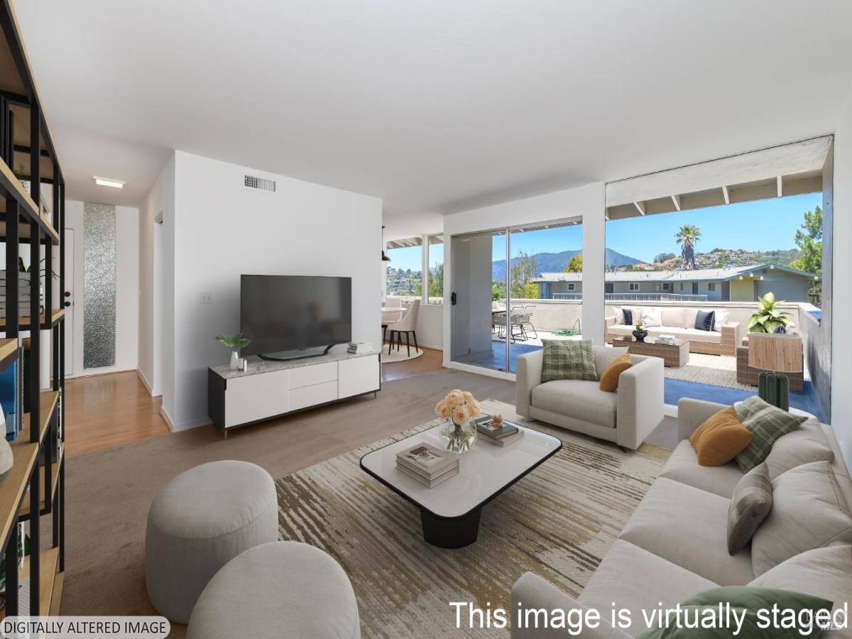 MLS #326052232 image #0