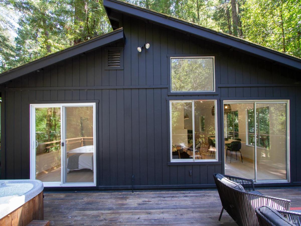 MLS #326052344 image #0
