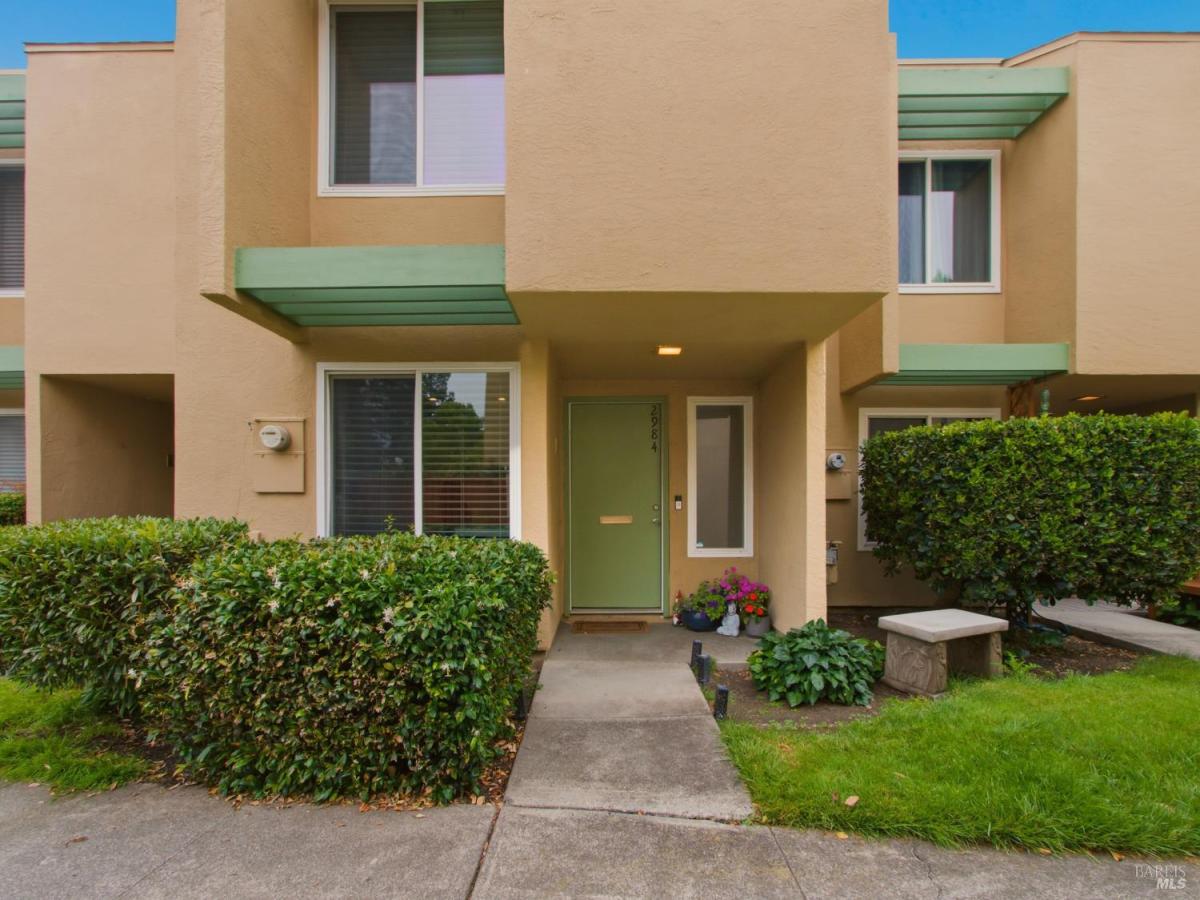 MLS #326052609 image #0