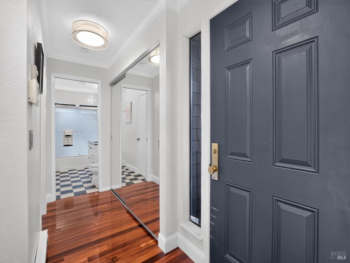 MLS #326052819 image #0