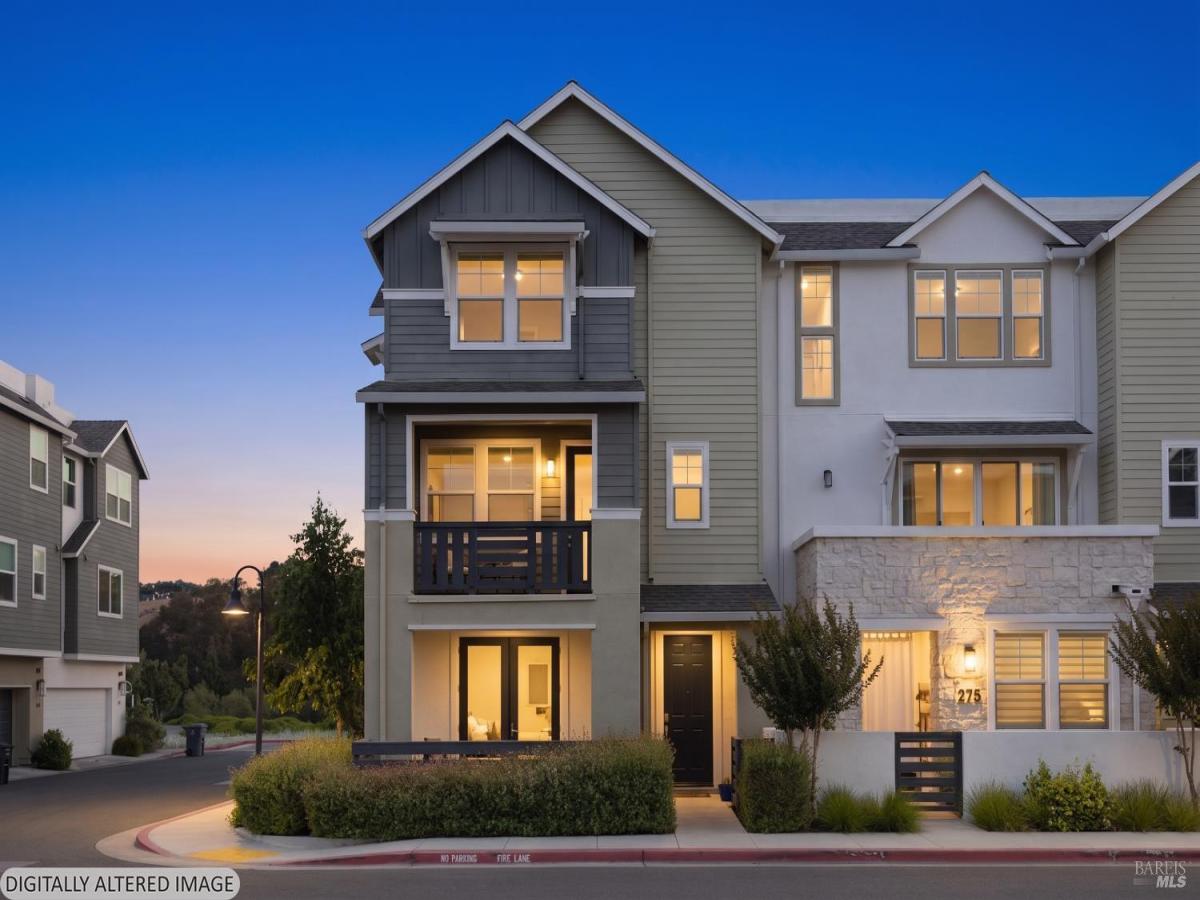 MLS #326054247 image #0