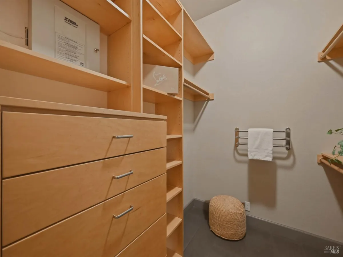 MLS #326055030 image #32