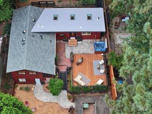 MLS #326055499 image #0