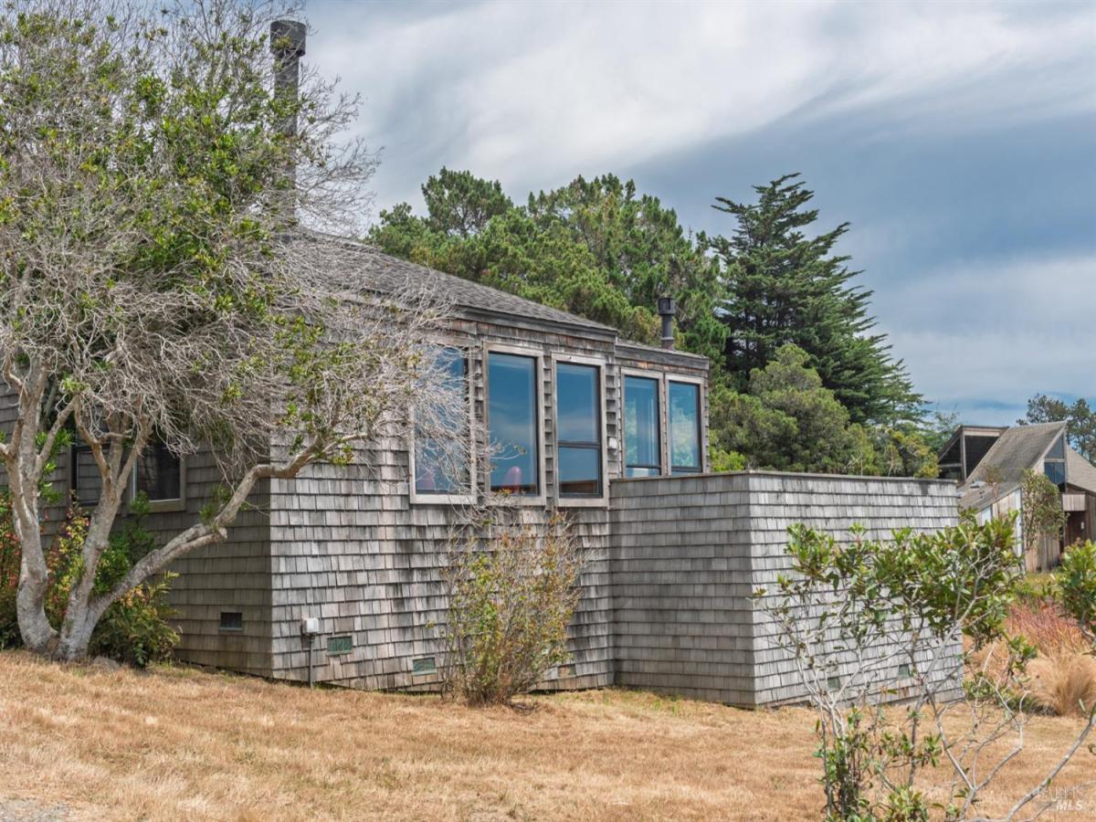 MLS #326056098 image #0