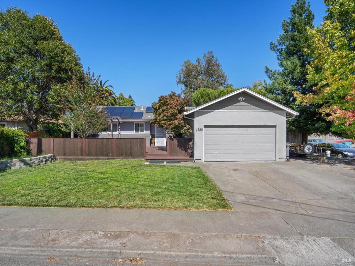 MLS #326057368 image #0