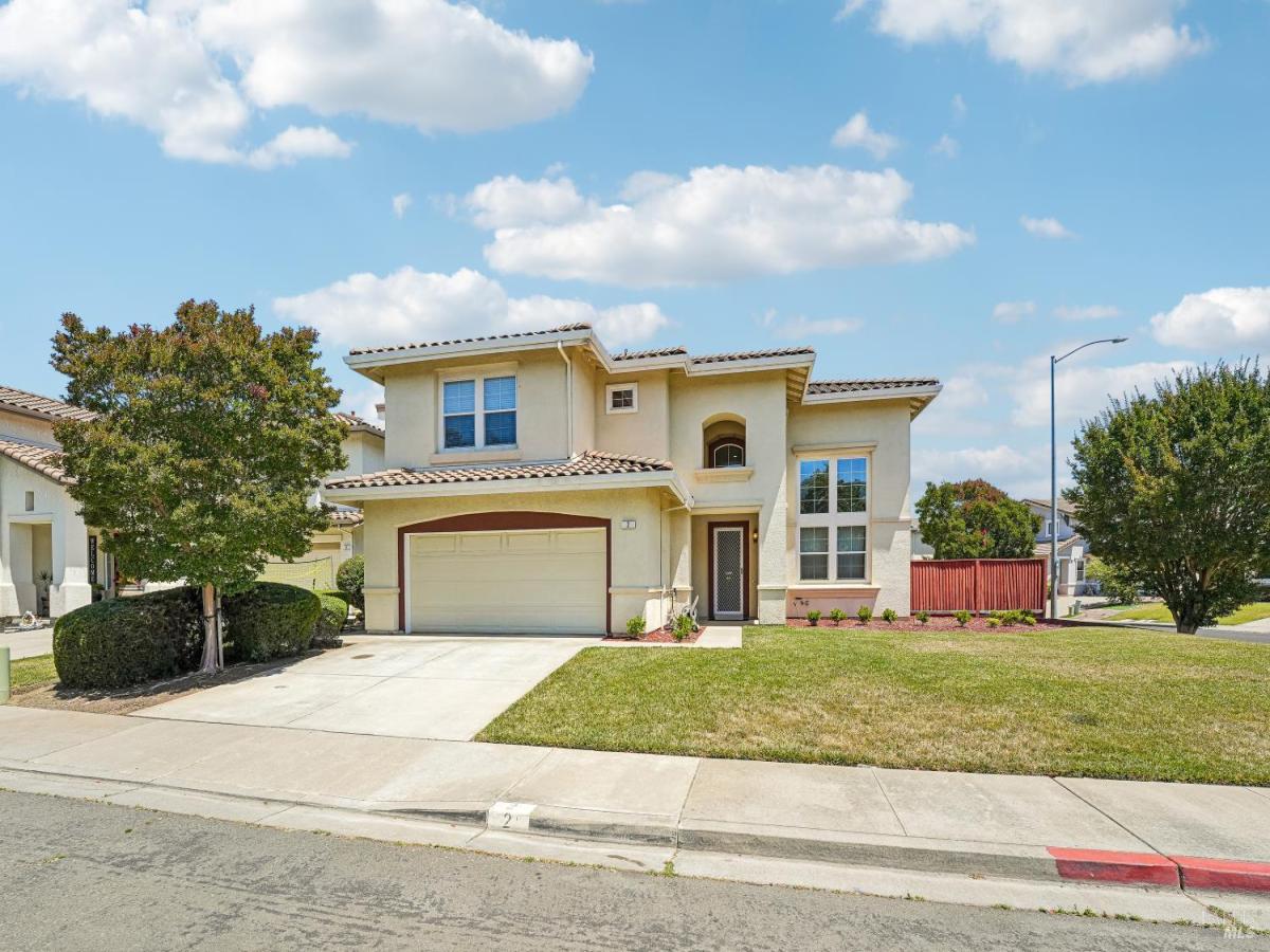 MLS #326058094 image #0