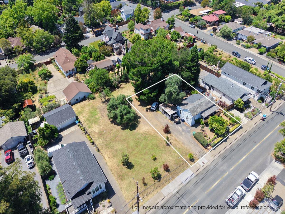 MLS #326058165 image #0