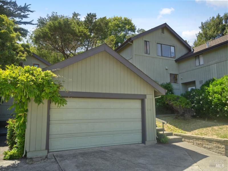 MLS #326058390 image #0