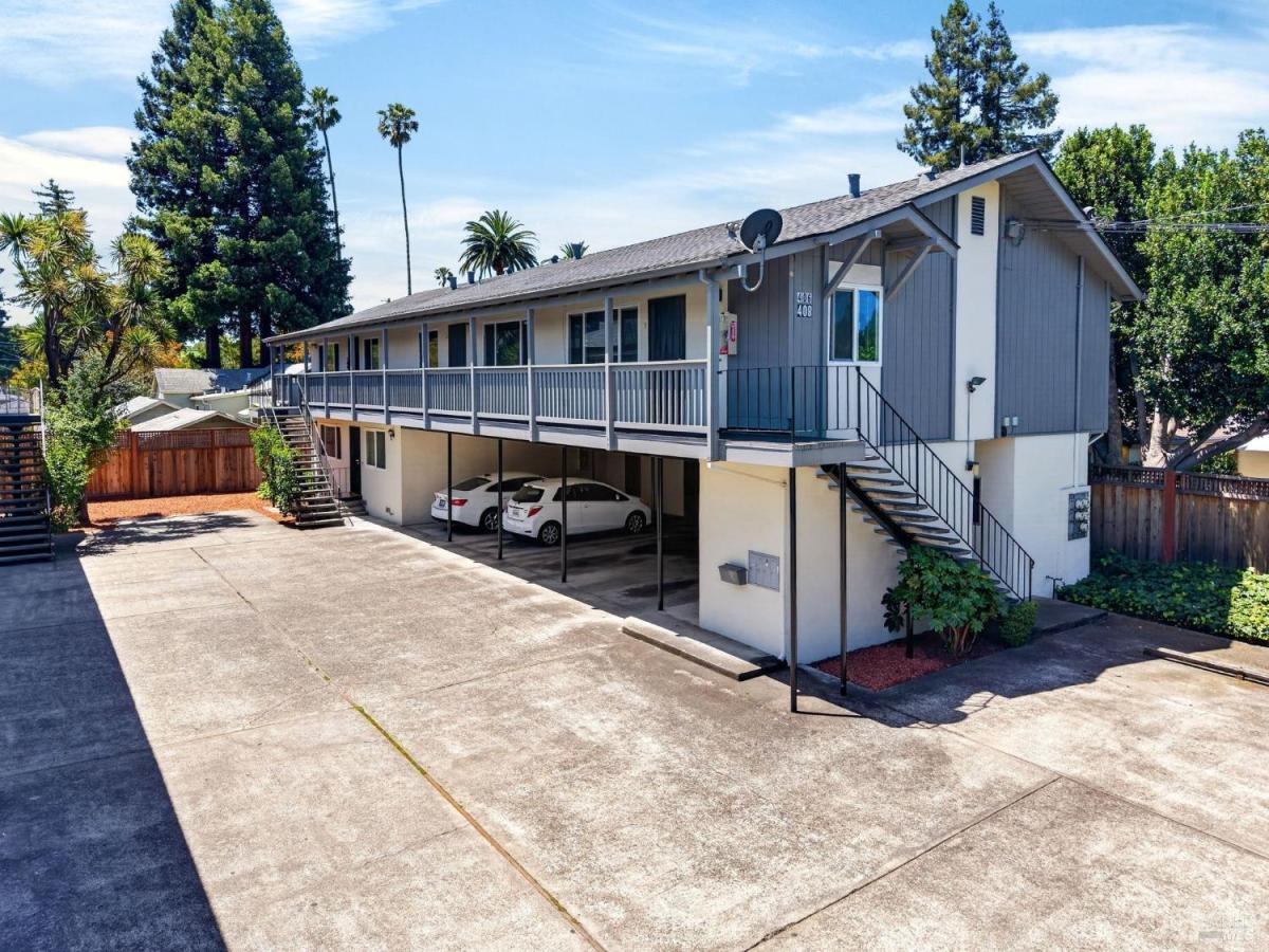 MLS #326058686 image #0