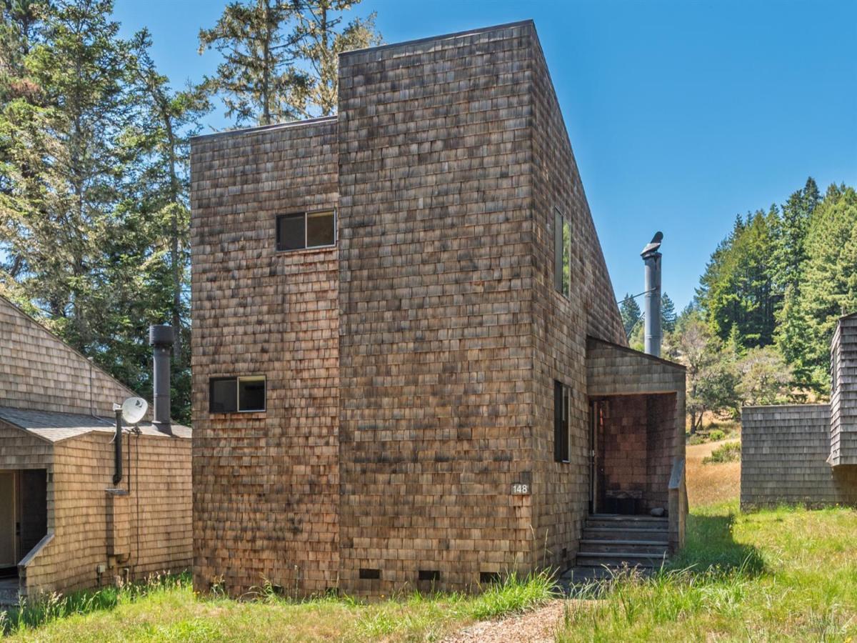 MLS #326058829 image #0