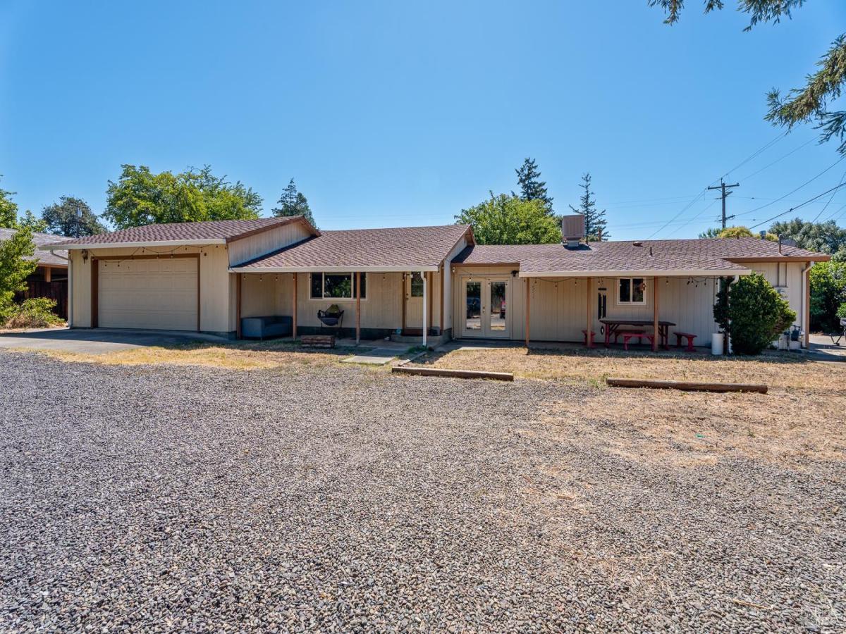 MLS #326059480 image #0