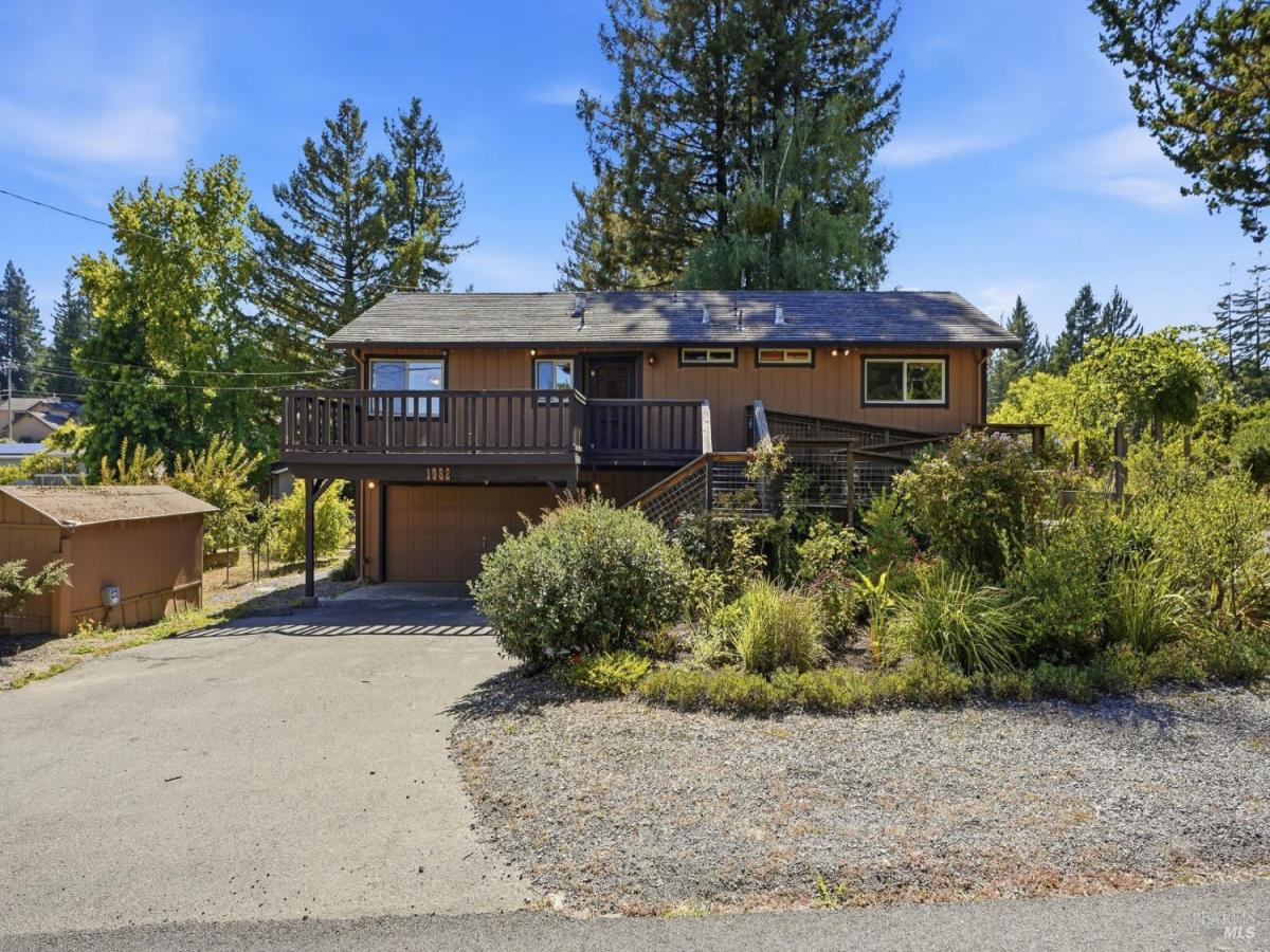 MLS #326059756 image #0
