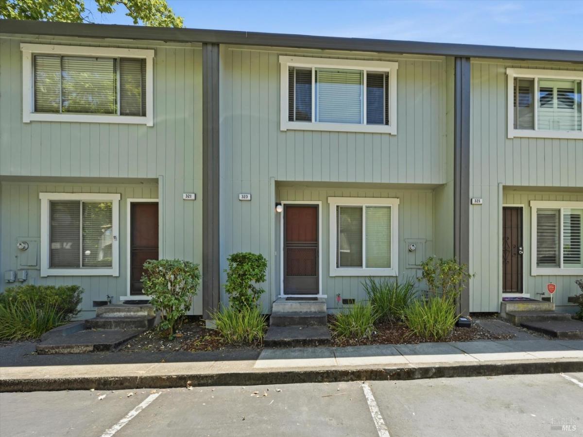 MLS #326060189 image #0