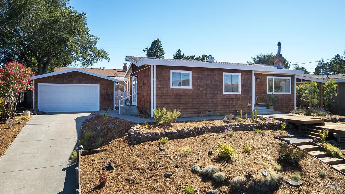 MLS #326060266 image #0