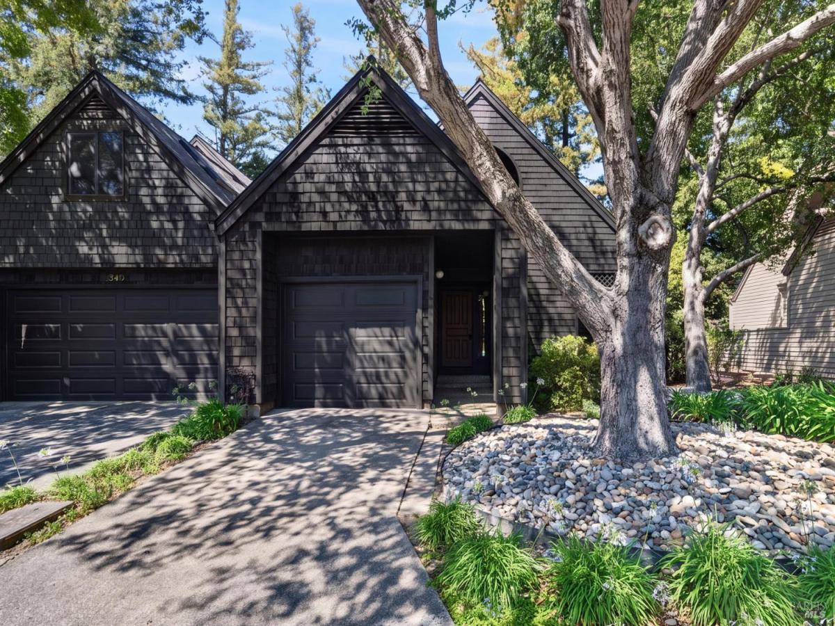 MLS #326060893 image #0