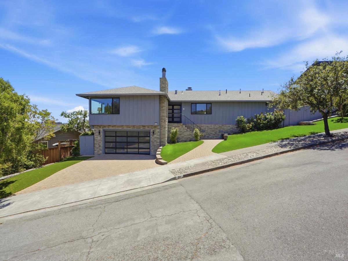MLS #326061864 image #0