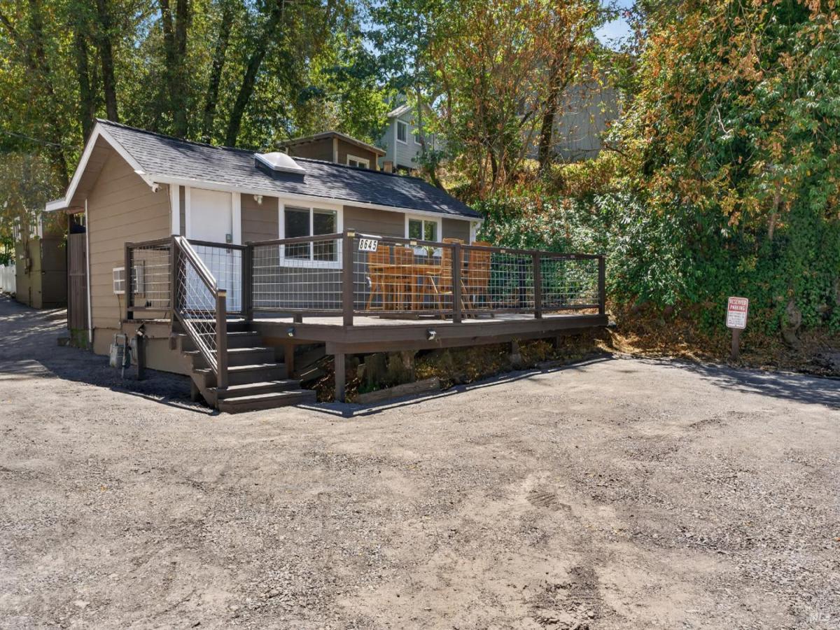 MLS #326060210 image #0