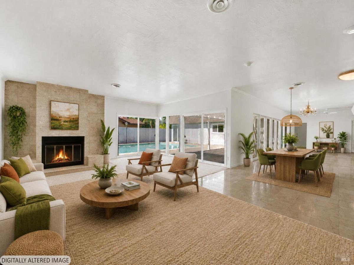 MLS #326063100 image #0