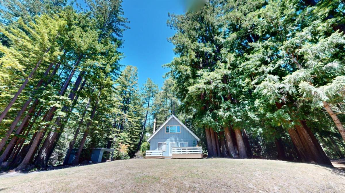 MLS #326064627 image #0
