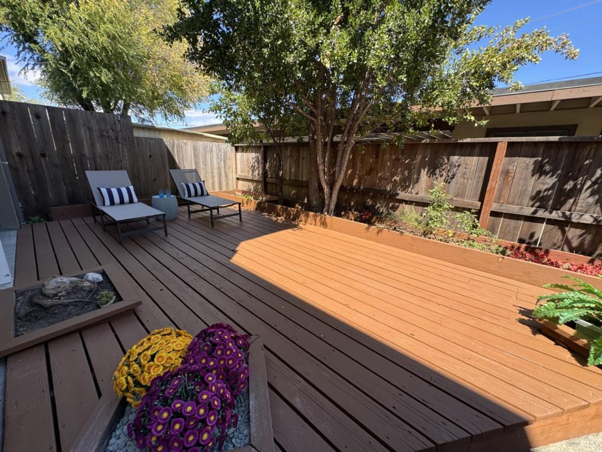 MLS #326064804 image #0