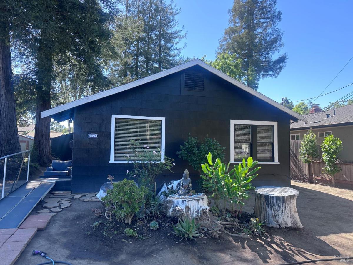 MLS #326064893 image #0