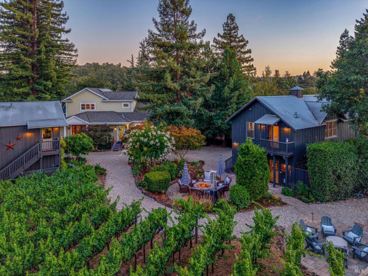MLS #326066906 image #0