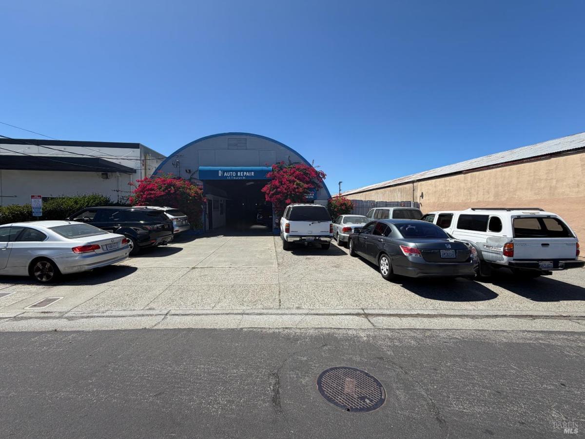 MLS #326068479 image #0