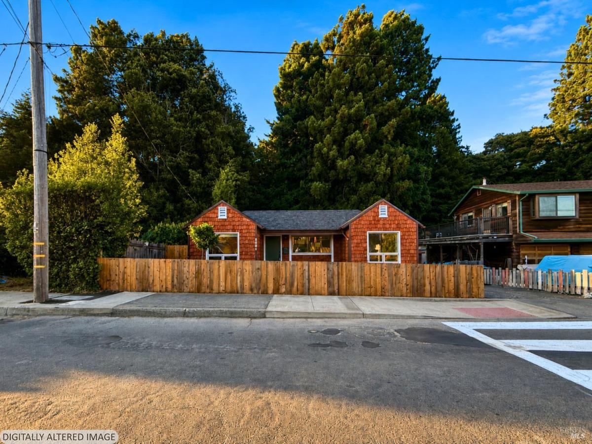 MLS #326068632 image #0