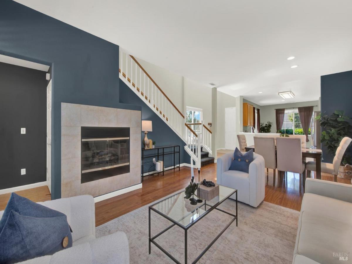 MLS #326068744 image #0