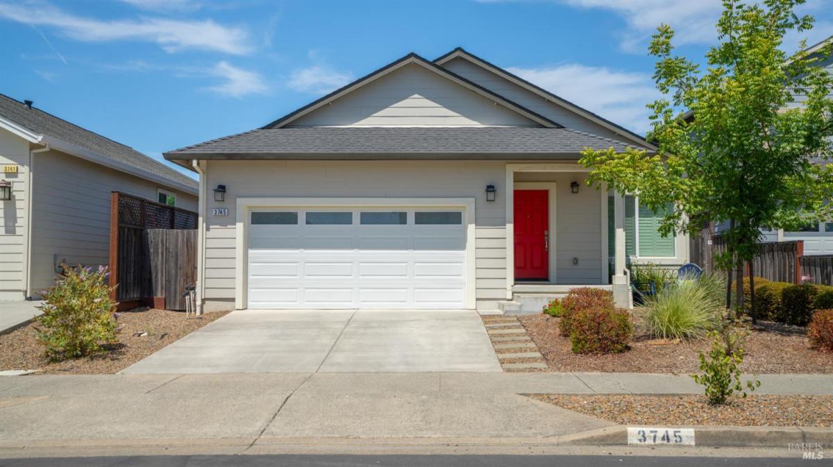 MLS #326068803 image #0