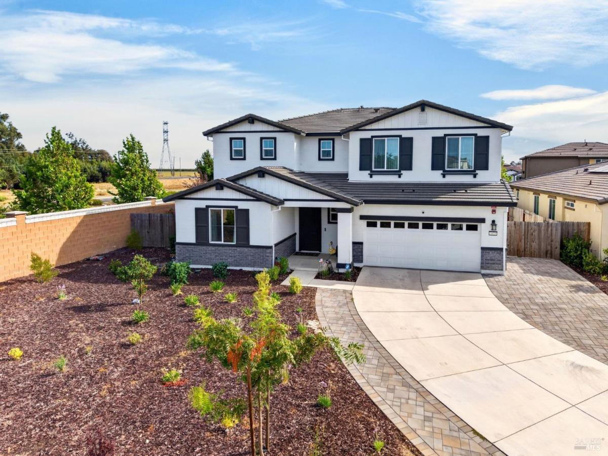 MLS #326068866 image #0