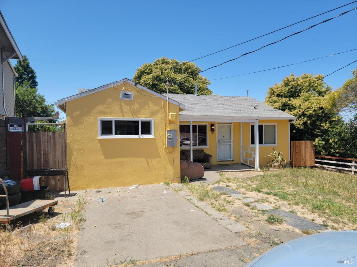 MLS #326069073 image #0