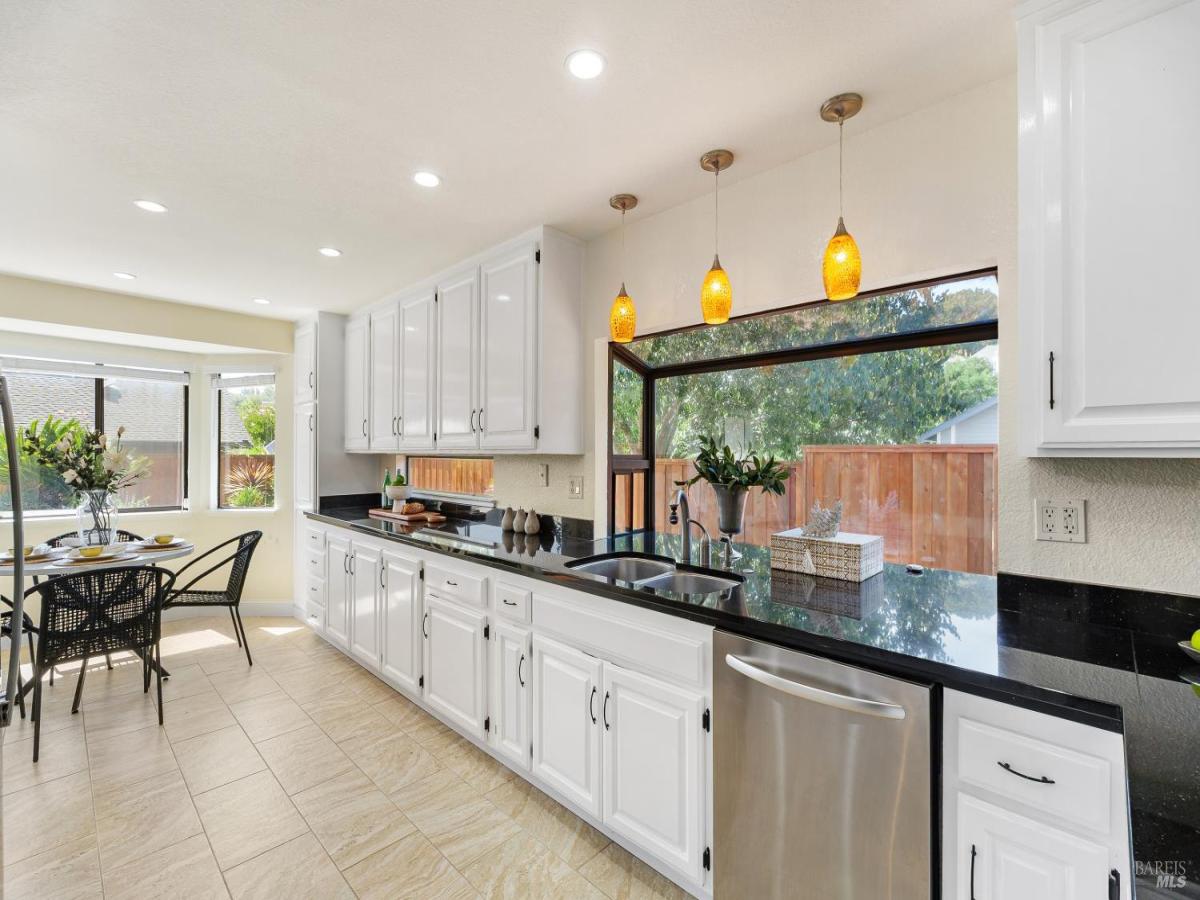 MLS #326069141 image #0
