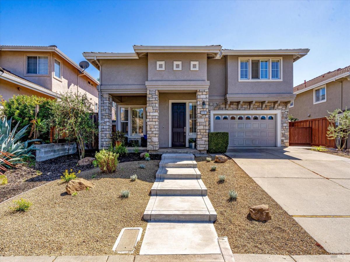 MLS #326069356 image #0